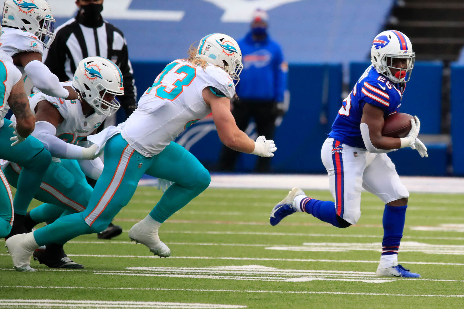 Singletary turns the corner